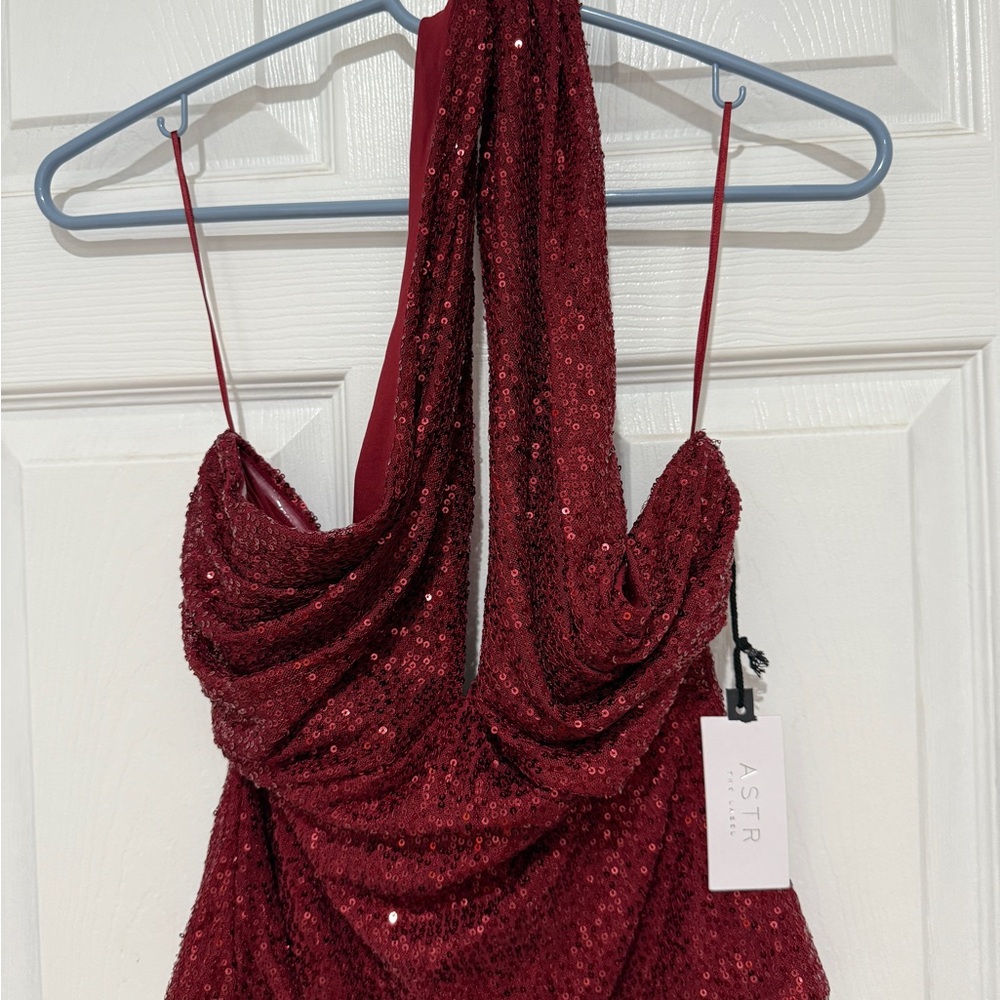 ASTR Burgundy Sequin Halter Top Size M NWT